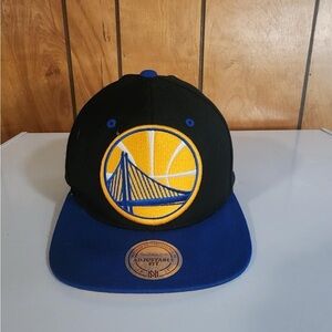 Golden State Warriors Snap Back Adjustable Black/Blue Mitchell and Ness EUC